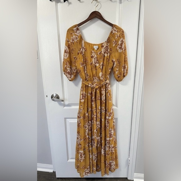 Luxology Floral Maxi Dress - Picture 2 of 2